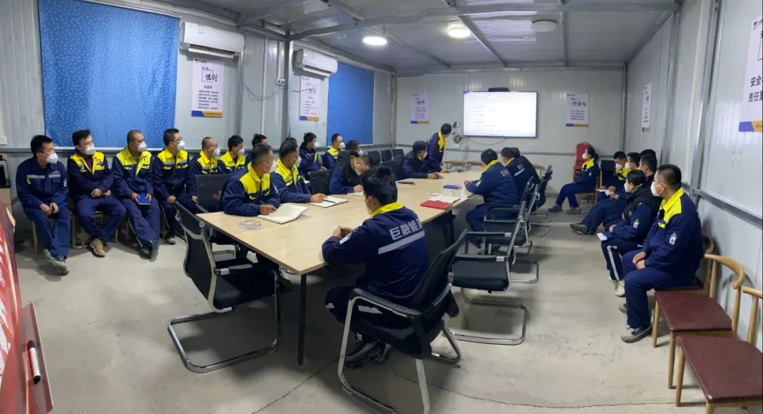 哈密巨融公司開展消防應(yīng)急演練活動